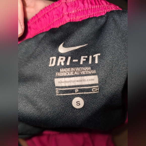 Nike Women's Tempo Dri-FIT Mid-Rise 3-in. Running Shorts-Size Small- EUC - Picture 3 of 3